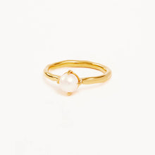 Load image into Gallery viewer, By Charlotte Endless Grace Pearl Ring Gold Size 7
